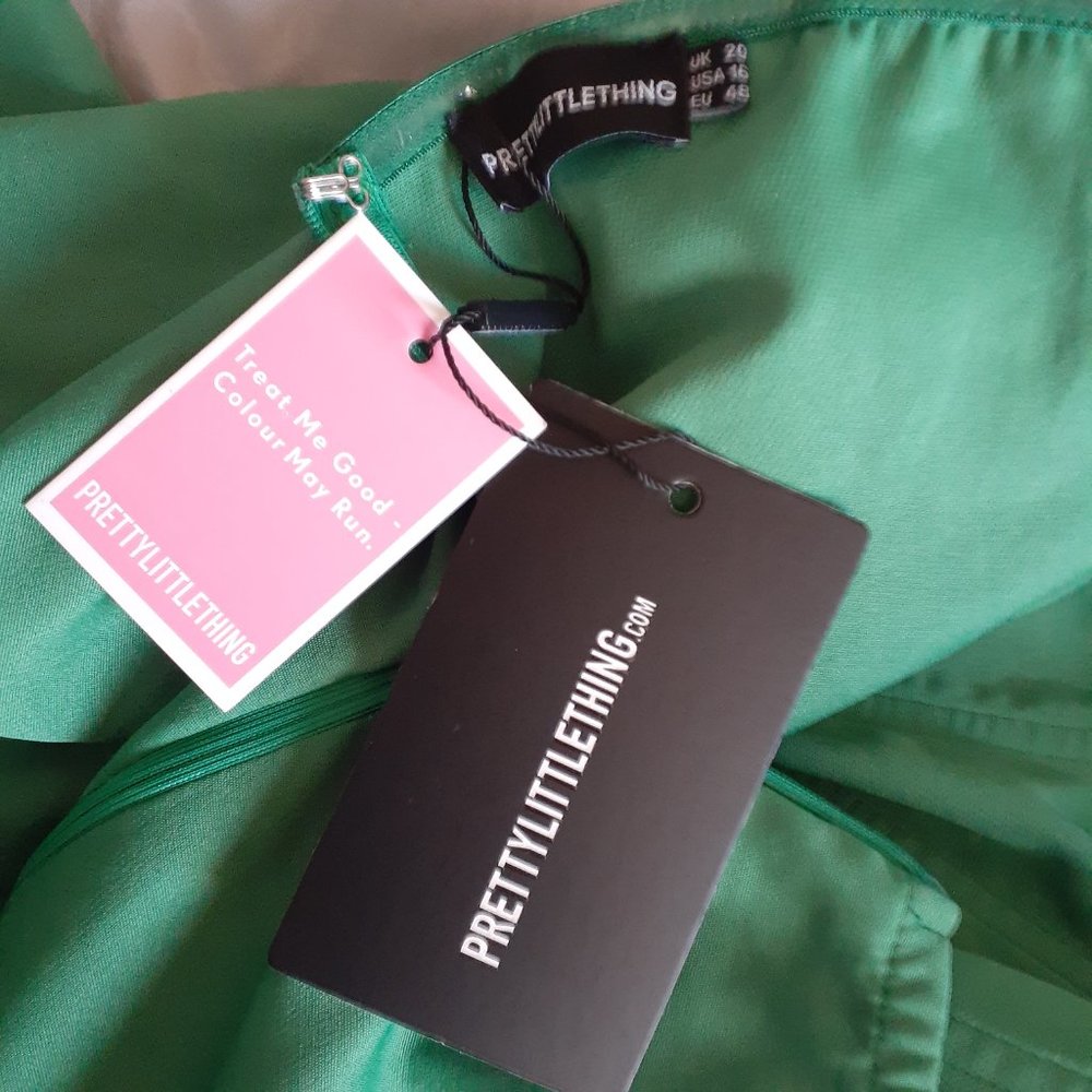 PrettyLittleThing Structured Green Corset Jumpsuit Size 16 NWT - Picture 8 of 9